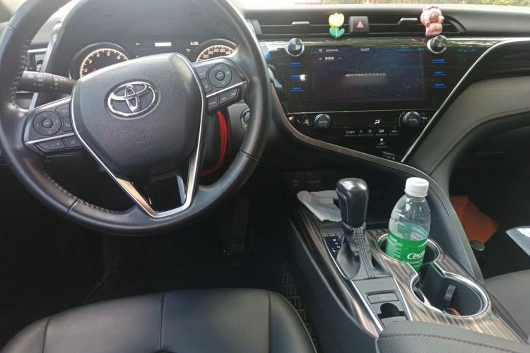 Used Toyota Camry 2019 2.0G Luxury Edition China VI Standard Center Console