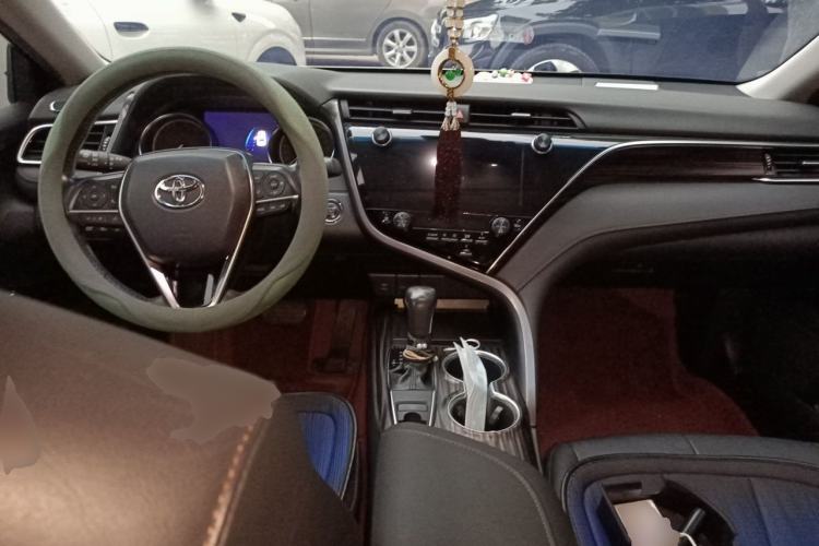 Used Toyota Camry 2019 Revised Version 2.0G Luxury Edition Center Console
