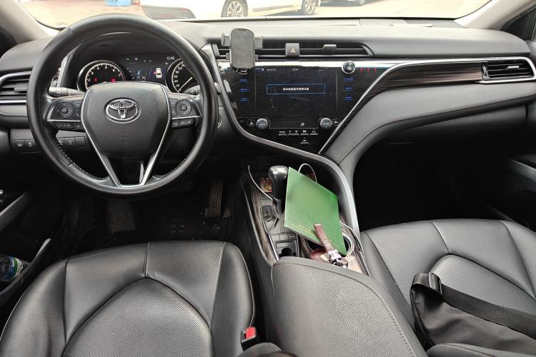 Used Toyota Camry 2019 2.5G Luxury Edition China V Standard Center Console