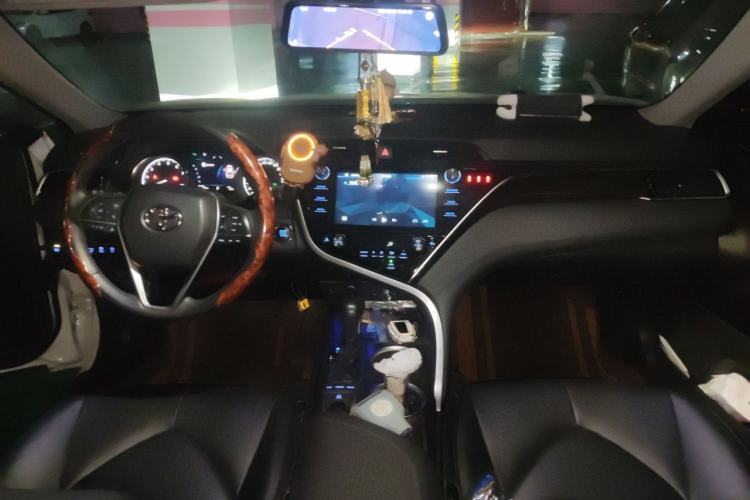 Used Toyota Camry 2019 Revised Version 2.5G Luxury Edition Center Console