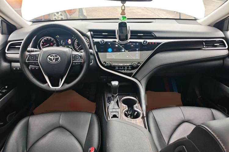 Used Toyota Camry 2019 Revised Version 2.5G Luxury Edition Center Console