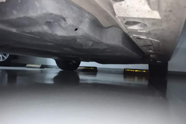 Used Toyota Camry 2019 2.5S FENGSHANG Version China VI Standard Chassis Front Left