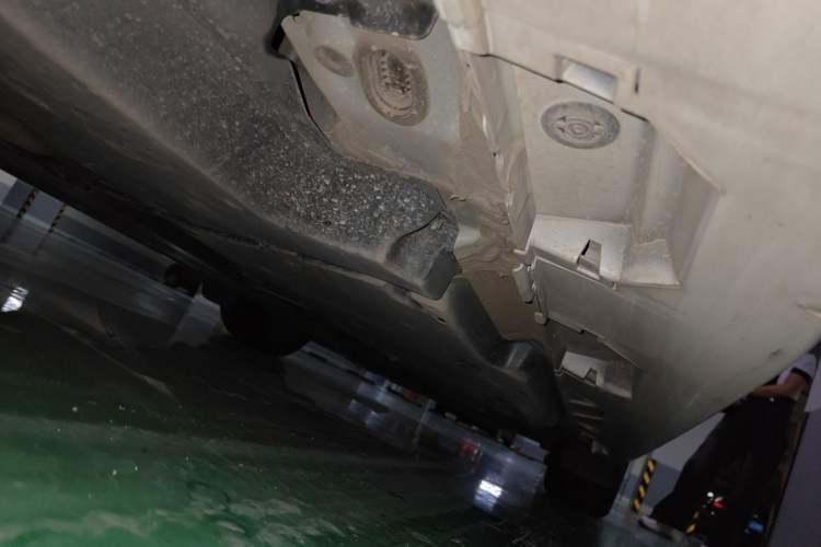 Used Toyota Camry 2019 2.0S FENGSHANG Version China VI Standard Chassis Rear Right