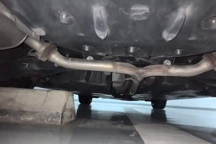 Used Toyota Camry 2019 2.5S FENGSHANG Version China VI Standard Chassis Rear