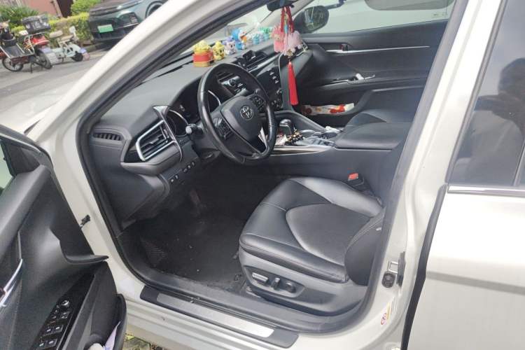 Used Toyota Camry 2019 2.5G Luxury Edition China V Standard Driver Seat