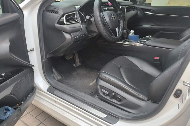 Used Toyota Camry 2019 2.5G Luxury Edition China VI Standard Driver Seat