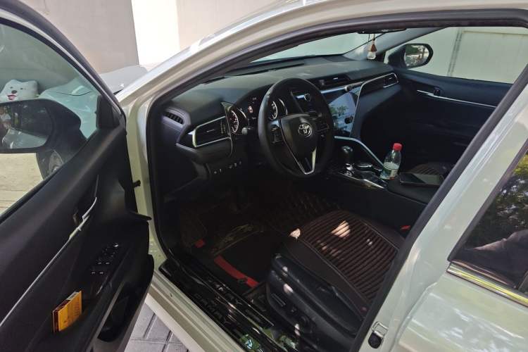 Used Toyota Camry 2019 2.5G Luxury Edition China VI Standard Driver Seat