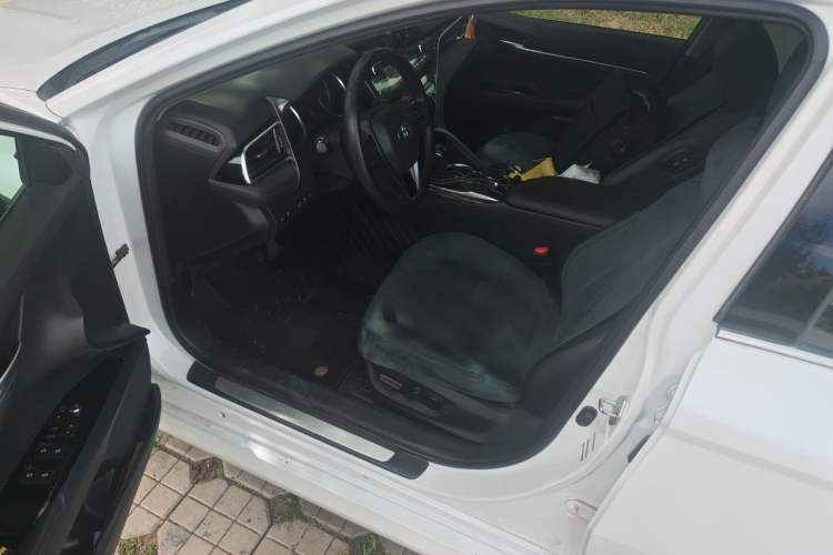Used Toyota Camry 2019 2.0G Luxury Edition China V Standard Driver Seat