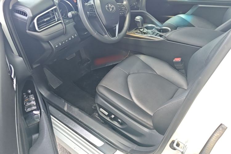 Used Toyota Camry 2019 2.5G Luxury Edition China V Standard Driver Seat
