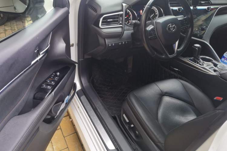 Used Toyota Camry 2019 2.5G Luxury Edition China VI Standard Driver Seat