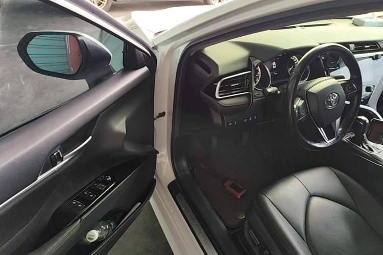 Used Toyota Camry 2019 2.5G Luxury Edition China VI Standard Driver Seat