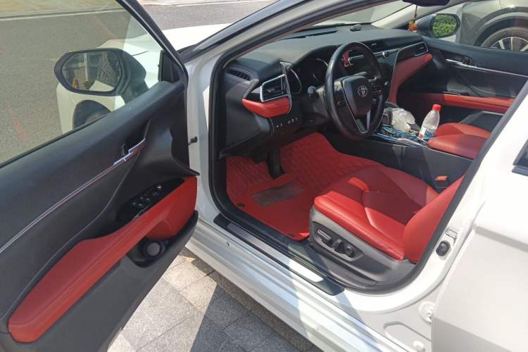 Used Toyota Camry 2019 2.5S FENGSHANG Version China V Standard Driver Seat