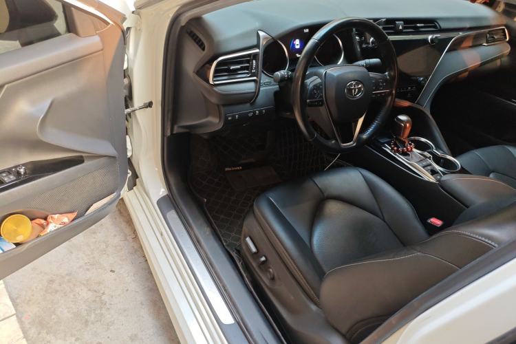 Used Toyota Camry 2019 2.5S FENGSHANG Version China VI Standard Driver Seat