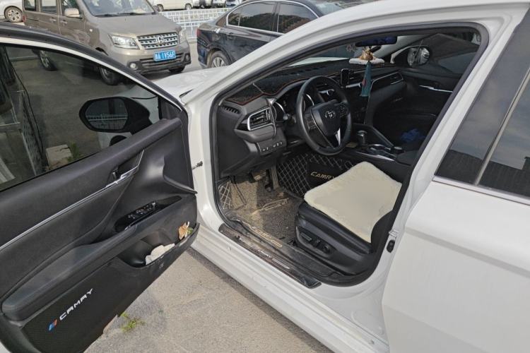 Used Toyota Camry 2019 2.0G Luxury Edition China V Standard Driver Seat
