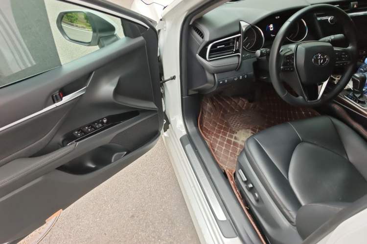 Used Toyota Camry 2019 2.5G Luxury Edition China VI Standard Driver Seat