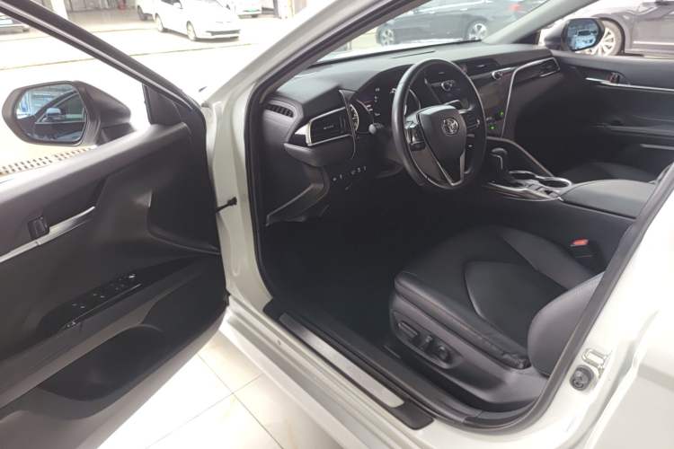Used Toyota Camry 2019 2.5G Luxury Edition China VI Standard Driver Seat