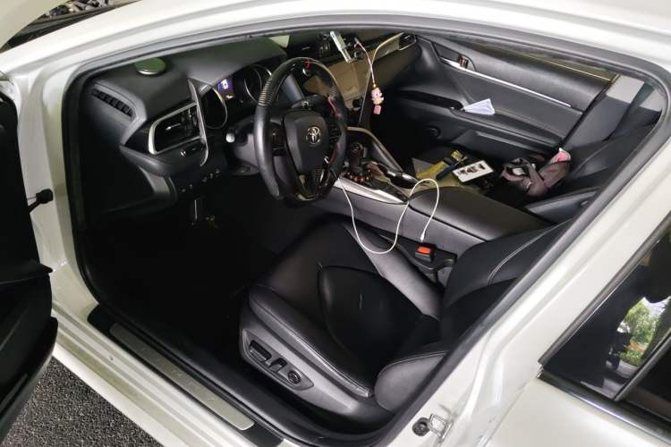 Used Toyota Camry 2019 Dual-Engine 2.5 HG Luxury Edition China VI Standard Driver Seat