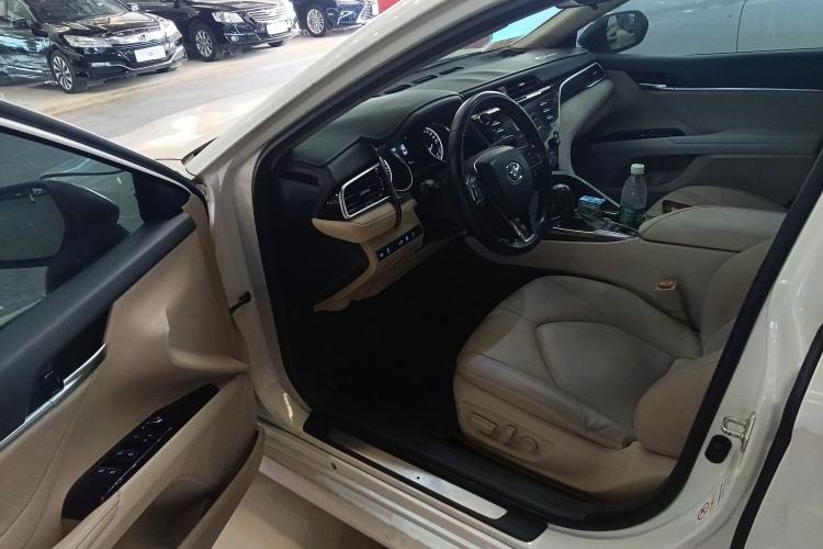 Used Toyota Camry 2019 2.5G Luxury Edition China VI Standard Driver Seat