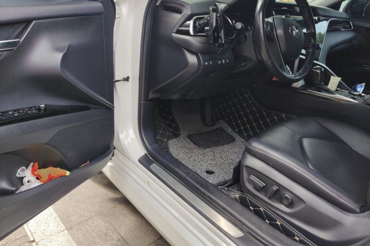 Used Toyota Camry 2019 2.5G Luxury Edition China V Standard Driver Seat