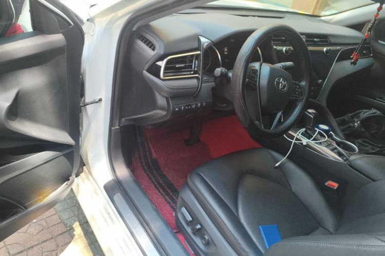 Used Toyota Camry 2019 2.5G Luxury Edition China V Standard Driver Seat