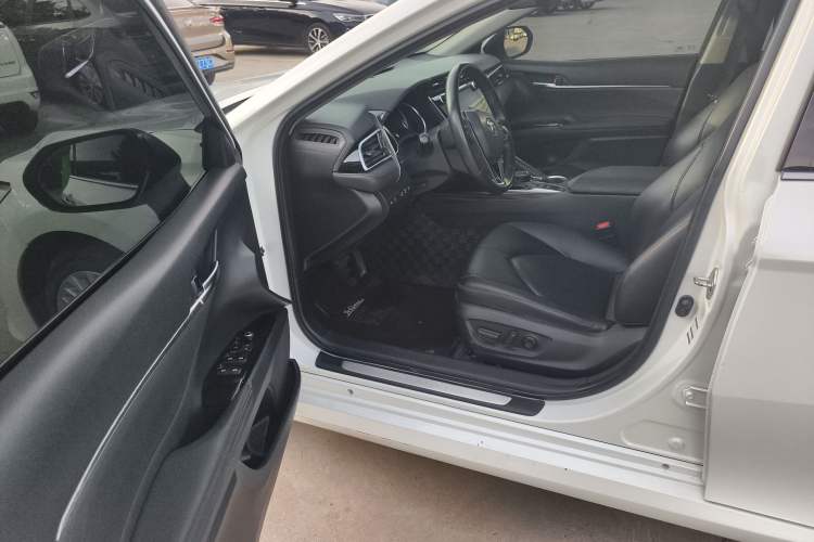 Used Toyota Camry 2019 2.5G Luxury Edition China VI Standard Driver Seat