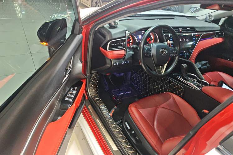 Used Toyota Camry 2019 2.5S FENGSHANG Version China VI Standard Driver Seat