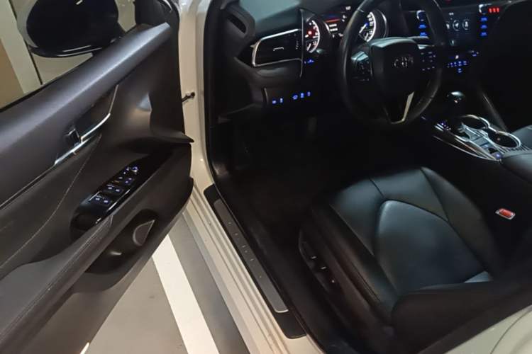 Used Toyota Camry 2019 Revised Version 2.0G Luxury Edition Driver Seat