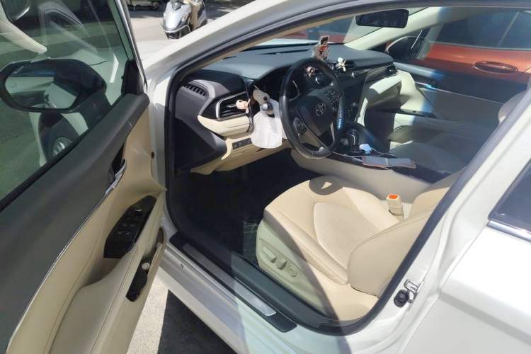 Used Toyota Camry 2019 2.5G Luxury Edition China VI Standard Driver Seat