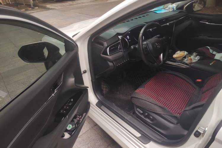 Used Toyota Camry 2019 2.5G Luxury Edition China VI Standard Driver Seat