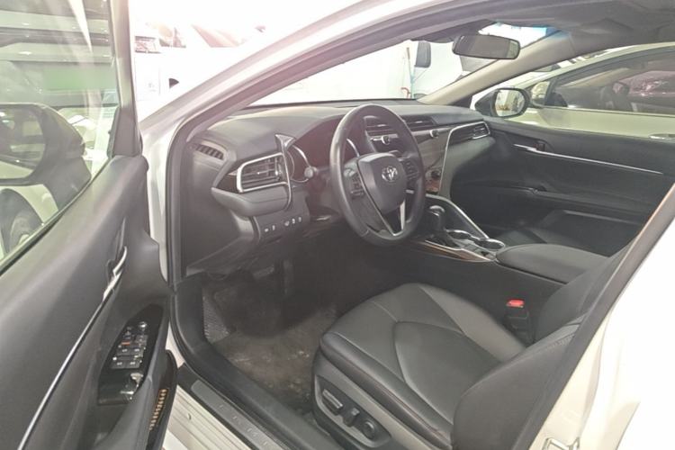 Used Toyota Camry 2019 2.0G Luxury Edition China VI Standard Driver Seat