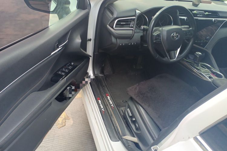 Used Toyota Camry 2019 2.0G Luxury Edition China V Standard Driver Seat