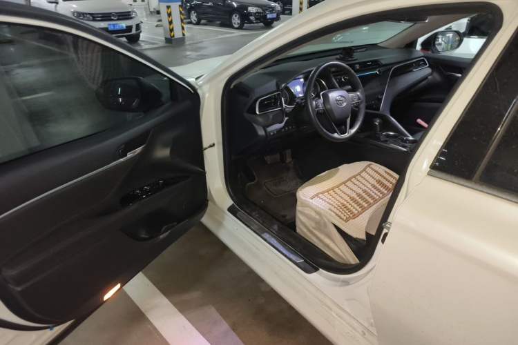 Used Toyota Camry 2019 Revised Version 2.0G Luxury Edition Driver Seat