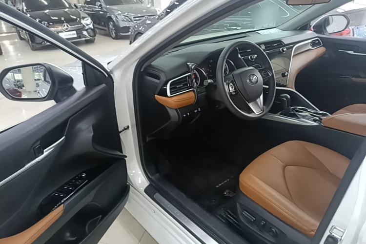 Used Toyota Camry 2019 Revised Version Dual-Engine 2.5 HG Luxury Edition Driver Seat