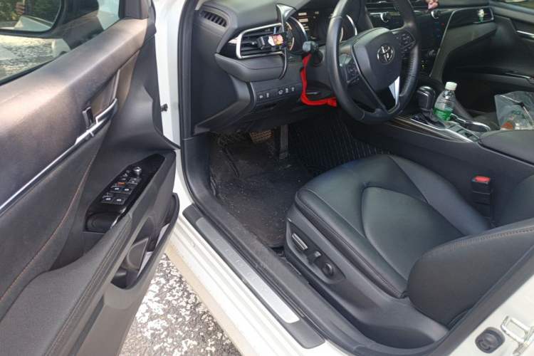 Used Toyota Camry 2019 2.0G Luxury Edition China VI Standard Driver Seat