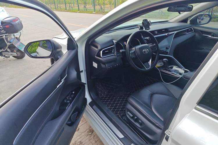 Used Toyota Camry 2019 2.0G Luxury Edition China VI Standard Driver Seat