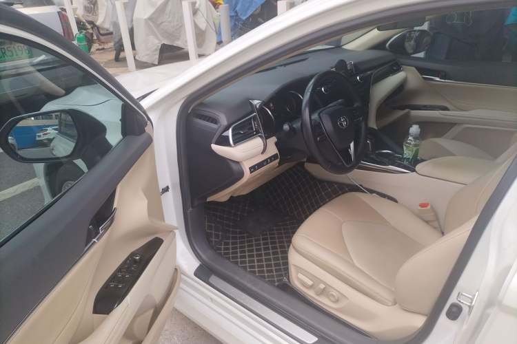 Used Toyota Camry 2019 2.5G Luxury Edition China VI Standard Driver Seat