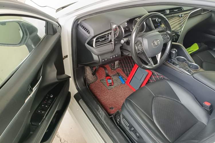 Used Toyota Camry 2019 2.0G Luxury Edition China VI Standard Driver Seat