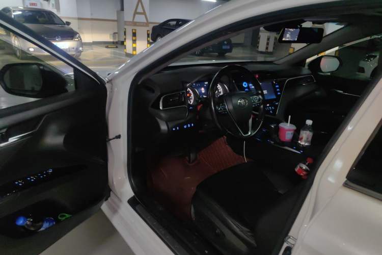 Used Toyota Camry 2019 2.0G Luxury Edition China VI Standard Driver Seat