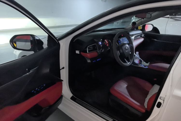 Used Toyota Camry 2019 2.5S FENGSHANG Version China VI Standard Driver Seat