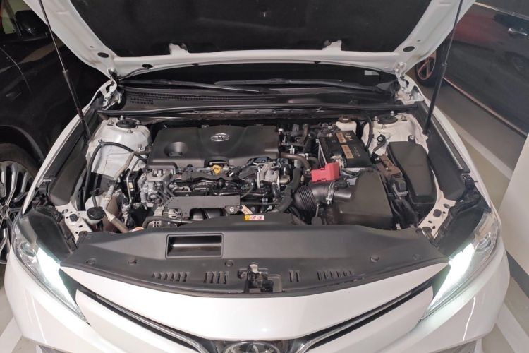Used Toyota Camry 2019 2.5G Luxury Edition China VI Standard Engine Bay