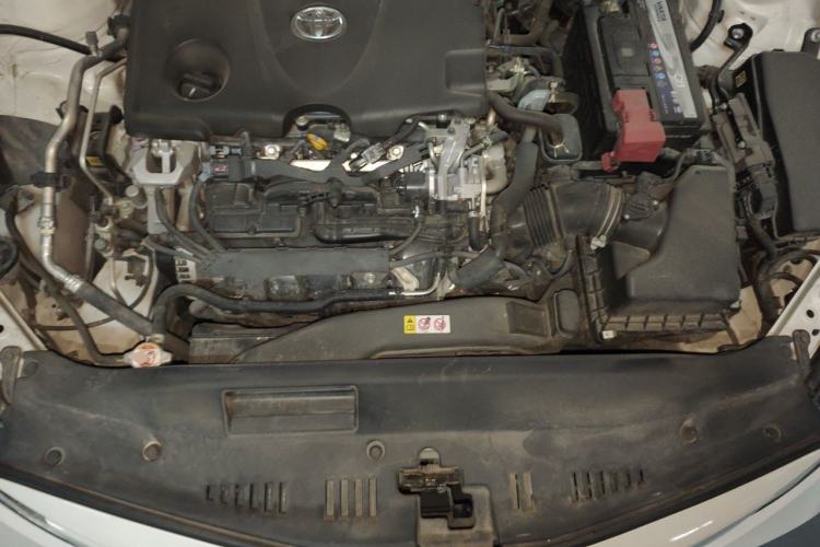 Used Toyota Camry 2019 2.5G Luxury Edition China VI Standard Engine Bay