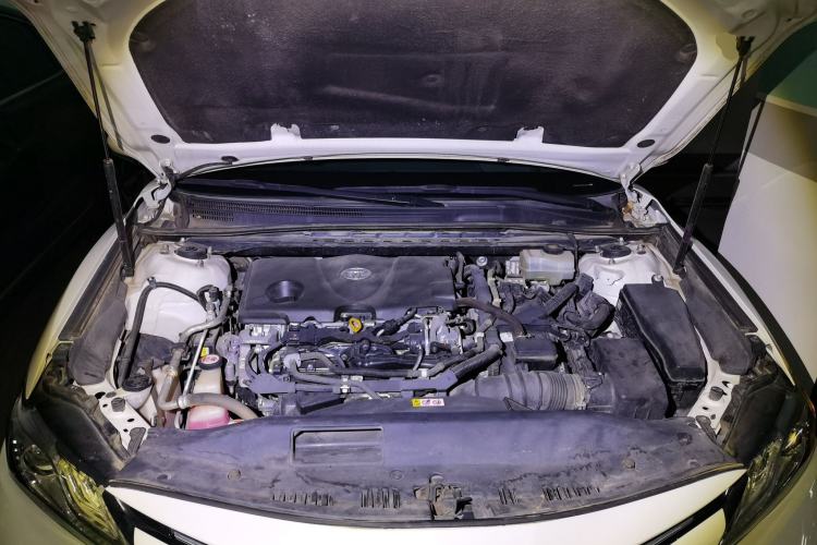 Used Toyota Camry 2019 Dual-Engine 2.5 HG Luxury Edition China VI Standard Engine Bay