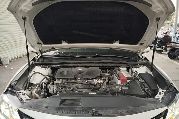 Used Toyota Camry 2019 2.0G Luxury Edition China VI Standard Engine Bay