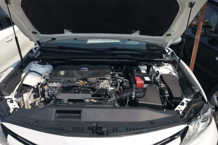 Used Toyota Camry 2019 2.5G Luxury Edition China V Standard Engine Bay