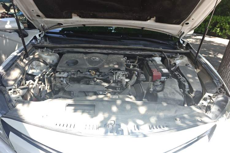 Used Toyota Camry 2019 2.5G Luxury Edition China VI Standard Engine Bay