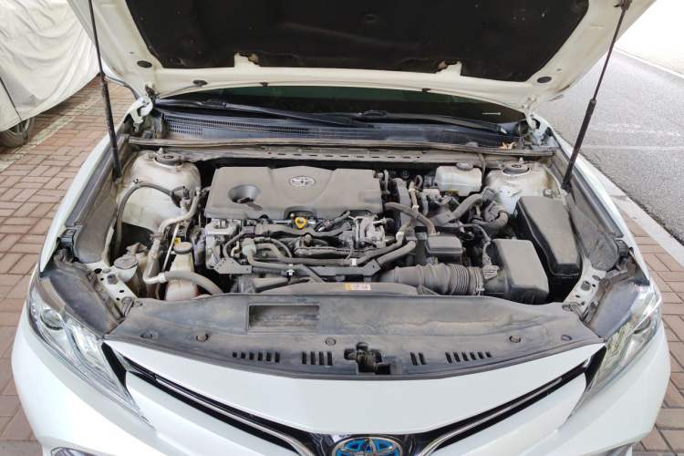 Used Toyota Camry 2019 Dual-Engine 2.5 HG Luxury Edition China V Standard Engine Bay