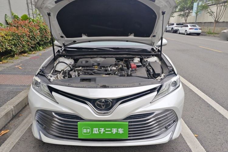 Used Toyota Camry 2019 2.0G Luxury Edition China VI Standard Engine Bay