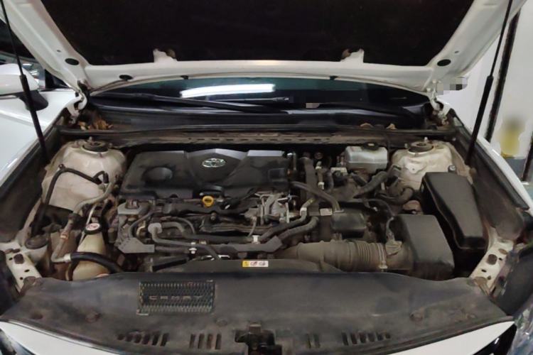 Used Toyota Camry 2019 Dual-Engine 2.5 HG Luxury Edition China V Standard Engine Bay