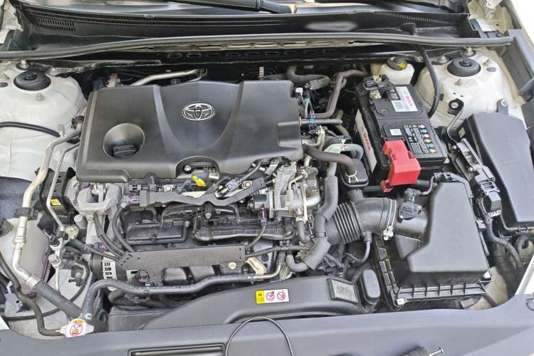 Used Toyota Camry 2019 2.5S FENGSHANG Version China VI Standard Engine Bay