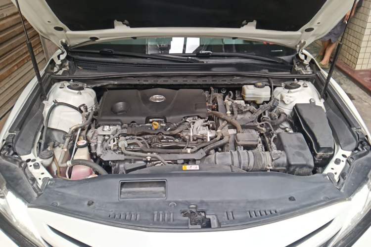 Used Toyota Camry 2019 2.5S FENGSHANG Version China VI Standard Engine Bay